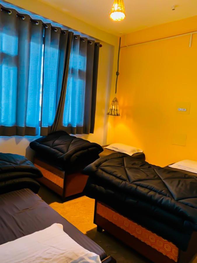 Nomads Hostel Tosh Exteriér fotografie