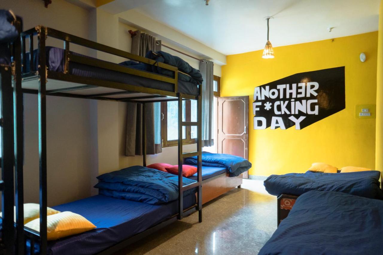 Nomads Hostel Tosh Exteriér fotografie